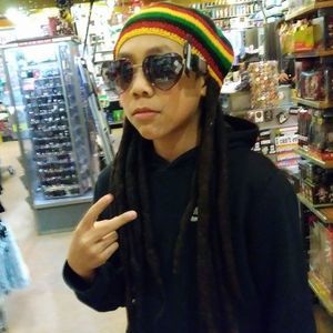 Meet your Posher, Dominick